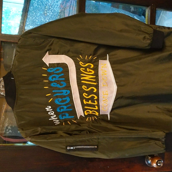 Jacket - Picture 3 of 4